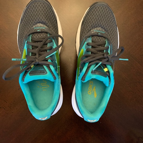 brooks launch size 8